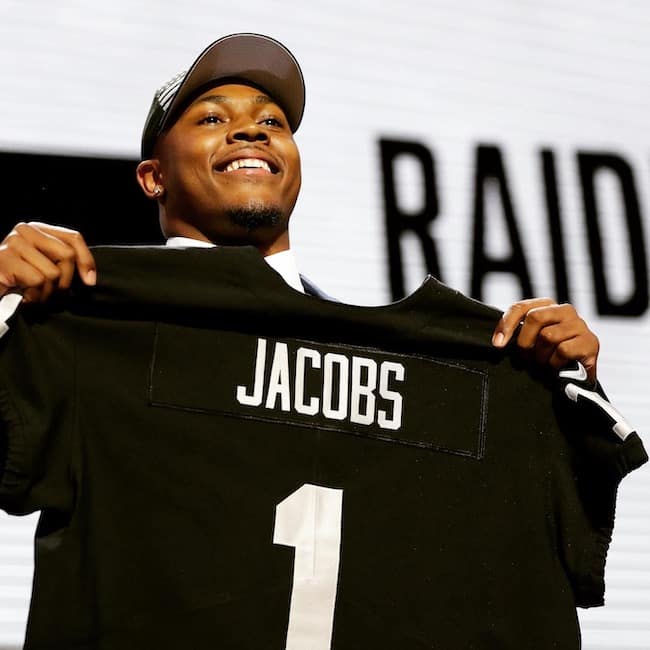 Raiders star Josh Jacobs, once homeless, bought his dad a house