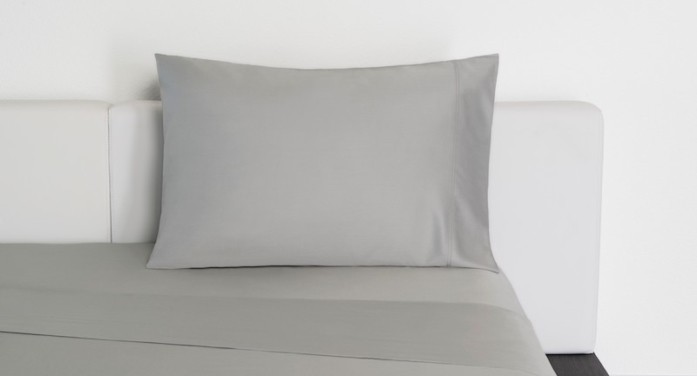 Brooklyn Bedding offers new sheets with a smooth, soft hand and a breathable blend of cotton and viscose. 