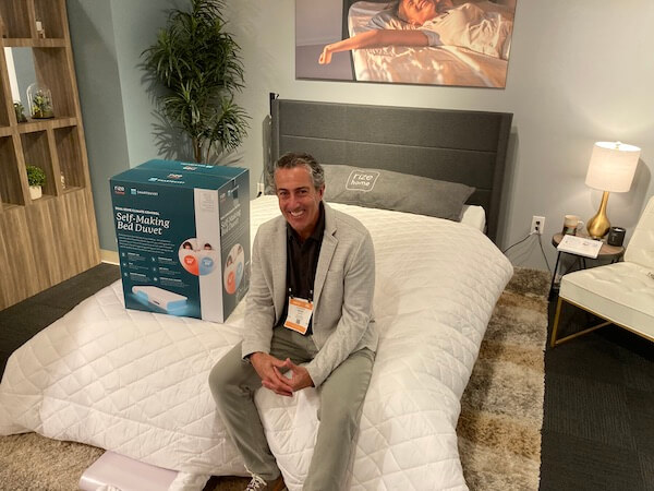After debuting the Self-Making Smart Duvet in January, Rize Home improved it by including a plush duvet. 