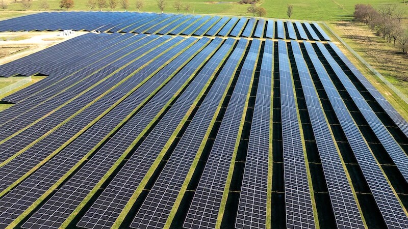 As much as 80% of J.B. Hunt’s main corporate campus building power usage will be set by its new 40-acre solar facility located in Gentry, Arkansas.