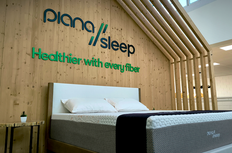 Piana Sleep’s Rinnovo collection merges the support and 
comfort of foam with the benefits and 
cooling of breathable fiber.