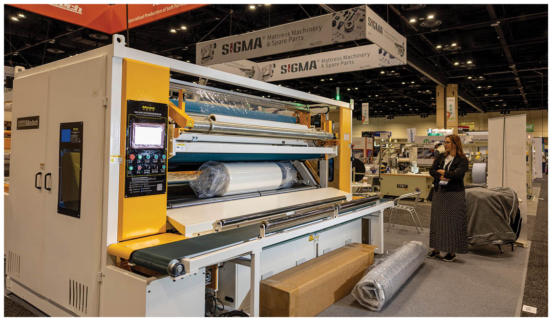 This image has an empty alt attribute; its file name is 0525-expo-manufacturing-2.jpg